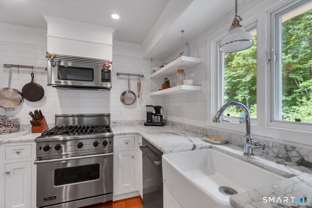 2 Timms Hill Road, Haddam, CT 06438