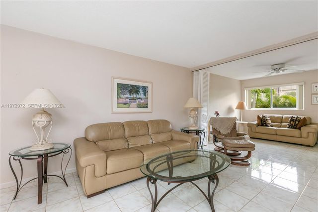 3131 S Ocean Dr 110, Hallandale Beach, FL 33009