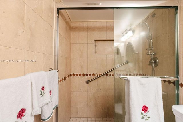 3131 S Ocean Dr 110, Hallandale Beach, FL 33009