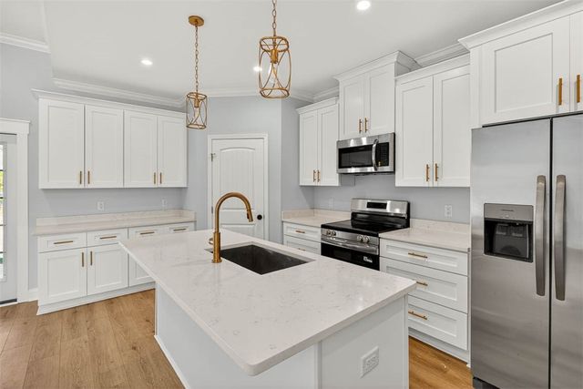 127 Silver Bluff Drive, Brunswick, GA 31523