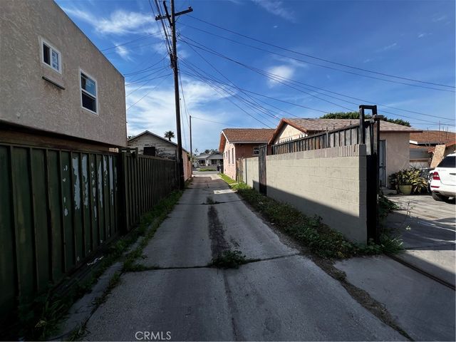 910 E 19th, Long Beach, CA 90806