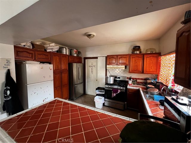 910 E 19th, Long Beach, CA 90806