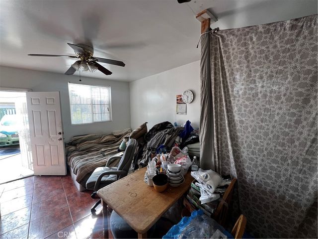 910 E 19th, Long Beach, CA 90806