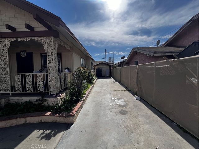 910 E 19th, Long Beach, CA 90806