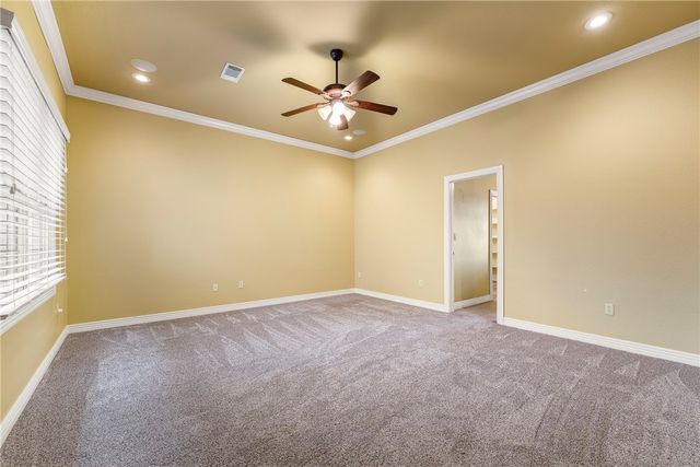 2700 S Everest Avenue, Rogers, AR 72758