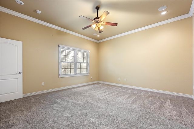 2700 S Everest Avenue, Rogers, AR 72758