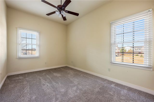 2700 S Everest Avenue, Rogers, AR 72758