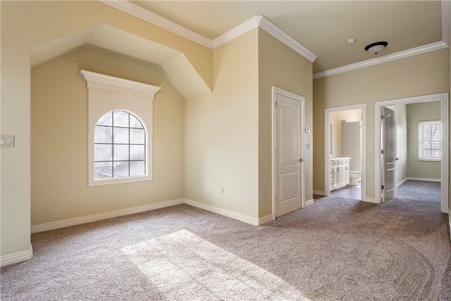 2700 S Everest Avenue, Rogers, AR 72758