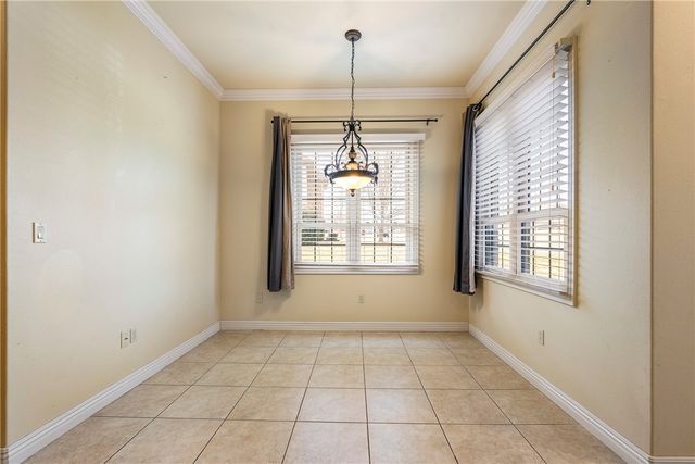 2700 S Everest Avenue, Rogers, AR 72758