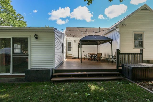 318 Palmer Drive, Clay, NY 13212