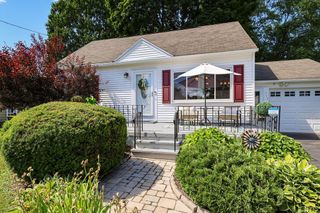 318 Palmer Drive, Clay, NY 13212