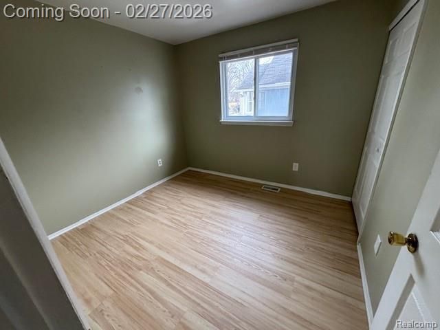 2010 GUTHRIE Avenue, Royal Oak, MI 48067