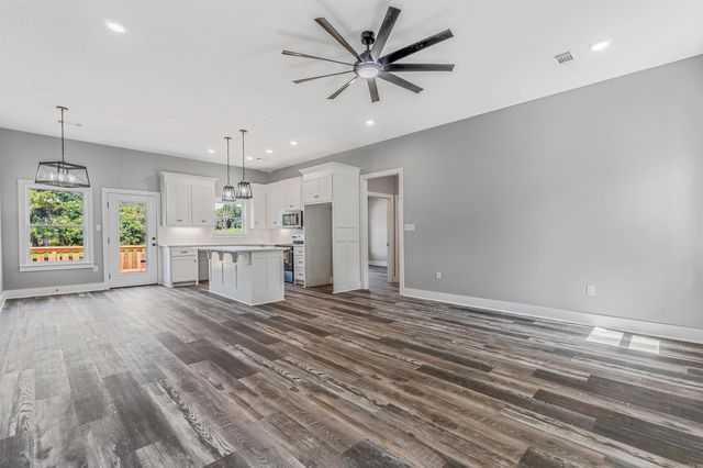 19 Mountain Grove, Greenbrier, AR 72058