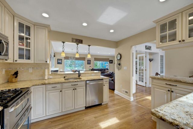 5 Boulder Lane, Scarsdale, NY 10583