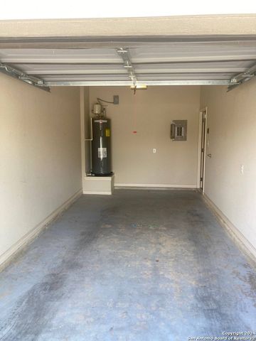 6942 Lakeview Dr Unit 101, San Antonio, TX 78244