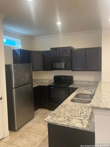 6942 Lakeview Dr Unit 101, San Antonio, TX 78244