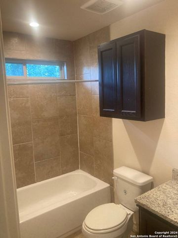 6942 Lakeview Dr Unit 101, San Antonio, TX 78244