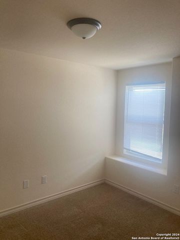 6942 Lakeview Dr Unit 101, San Antonio, TX 78244