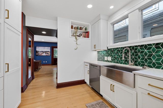 1233 E Johnson Street, Madison, WI 53703