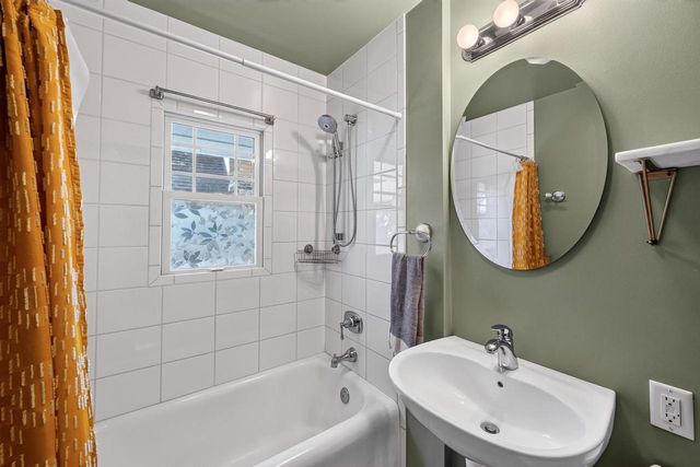 1233 E Johnson Street, Madison, WI 53703