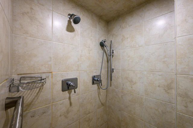 1233 E Johnson Street, Madison, WI 53703