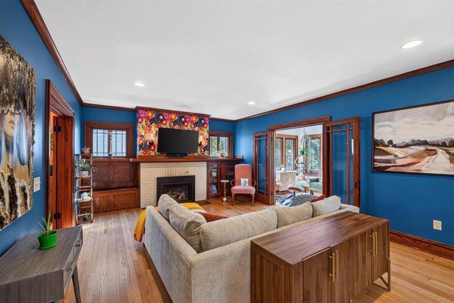 1233 E Johnson Street, Madison, WI 53703