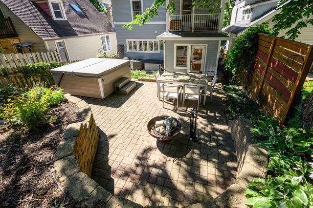 1233 E Johnson Street, Madison, WI 53703
