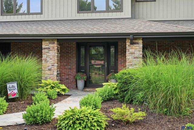 5201 Cavvy Road, Lincoln, NE 68516
