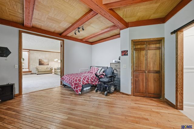 5201 Cavvy Road, Lincoln, NE 68516