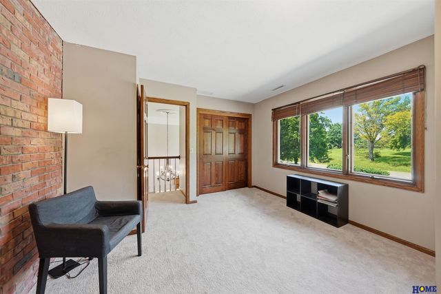 5201 Cavvy Road, Lincoln, NE 68516