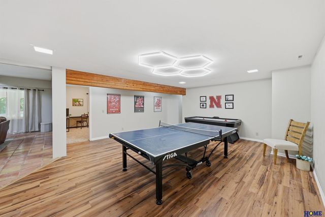 5201 Cavvy Road, Lincoln, NE 68516
