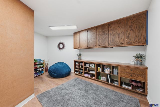 5201 Cavvy Road, Lincoln, NE 68516