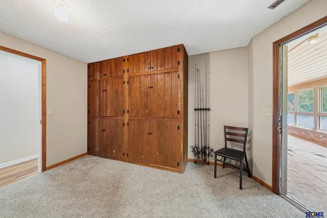 5201 Cavvy Road, Lincoln, NE 68516