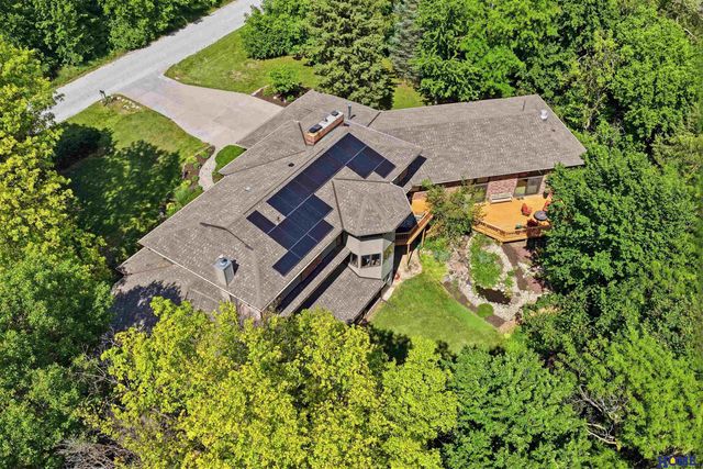 5201 Cavvy Road, Lincoln, NE 68516