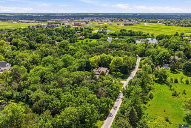 5201 Cavvy Road, Lincoln, NE 68516