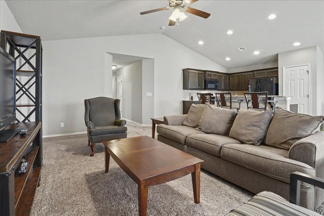 8929 S 254th East Avenue, Broken Arrow, OK 74014
