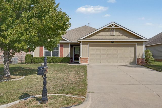 8929 S 254th East Avenue, Broken Arrow, OK 74014