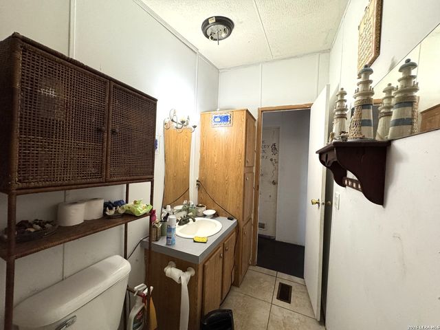 1255 Mount Pleasant, Kingsbury, TX 78638