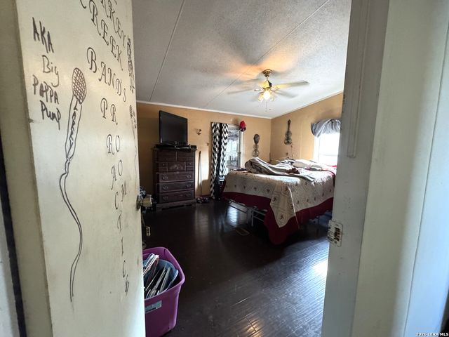 1255 Mount Pleasant, Kingsbury, TX 78638