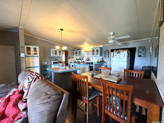 1255 Mount Pleasant, Kingsbury, TX 78638