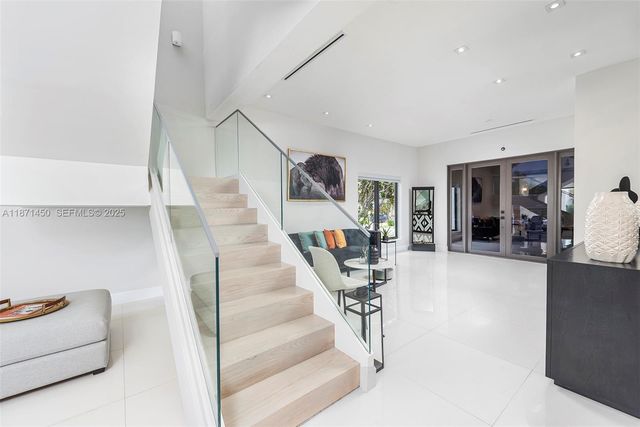 850 Washington Street, Hollywood, FL 33019