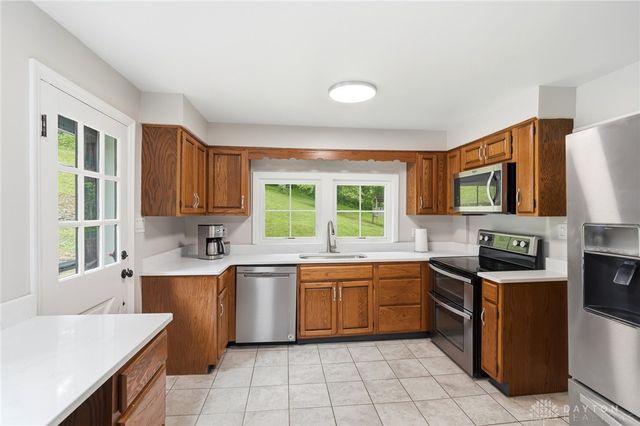 2871 N Waynesville Road, Oregonia, OH 45054