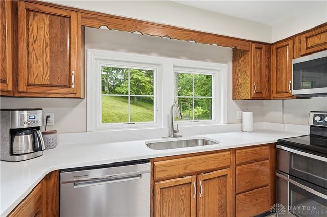 2871 N Waynesville Road, Oregonia, OH 45054