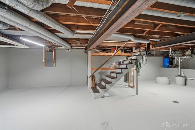 2871 N Waynesville Road, Oregonia, OH 45054