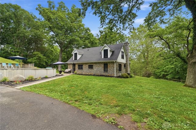 2871 N Waynesville Road, Oregonia, OH 45054