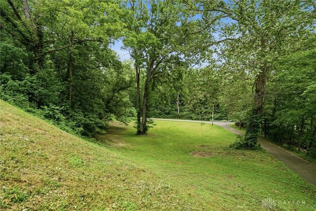 2871 N Waynesville Road, Oregonia, OH 45054
