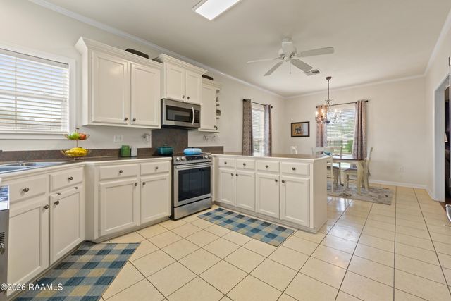 3040 Mark Twain Drive, Maurice, LA 70555