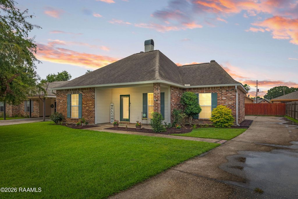 3040 Mark Twain Drive, Maurice, LA 70555