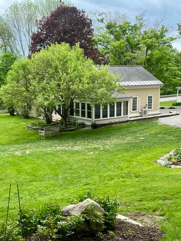 59 East Street, Middletown Springs, VT 05757