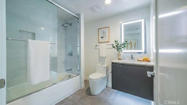 214 S Westmoreland 4, Los Angeles, CA 90004